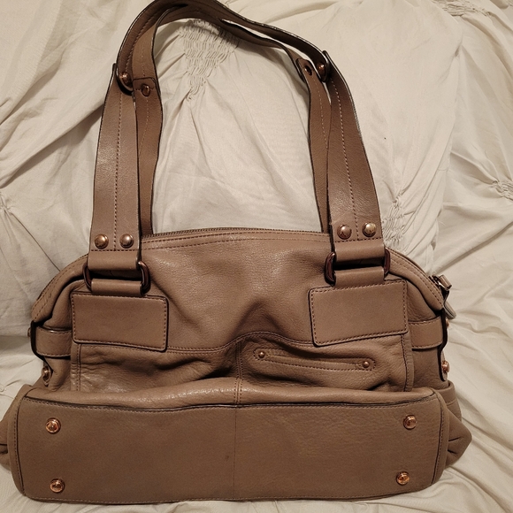 B. Makowsky Bag - Picture 3 of 7